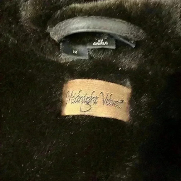 Vintage faux fur and leather coat - Picture 4 of 7